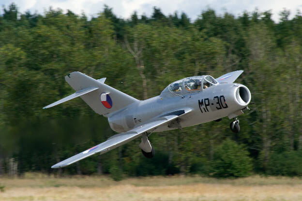 MiG-15 UTI